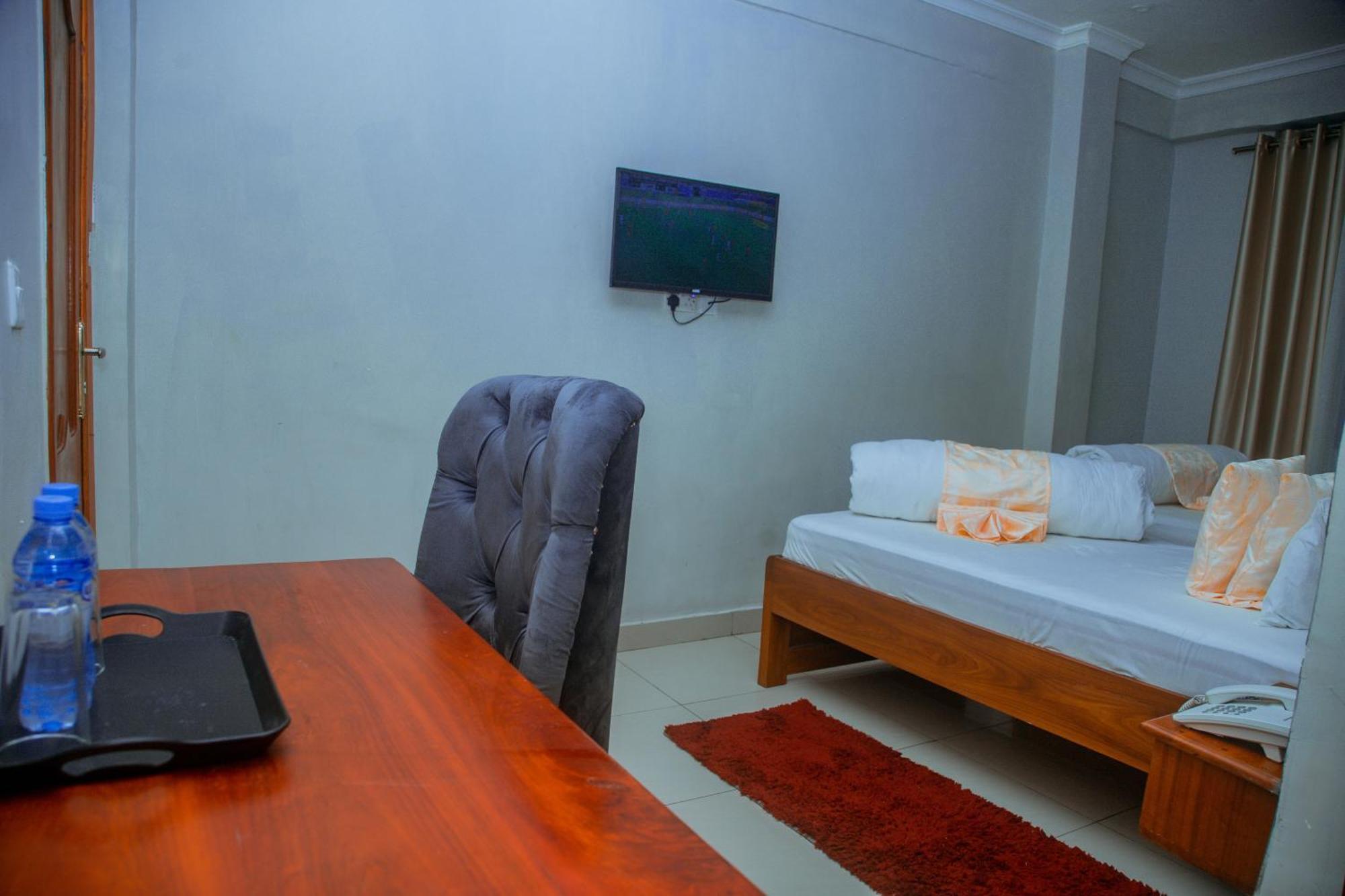 Le Grand Marie Hotel Dar-es-Salaam Eksteriør bilde